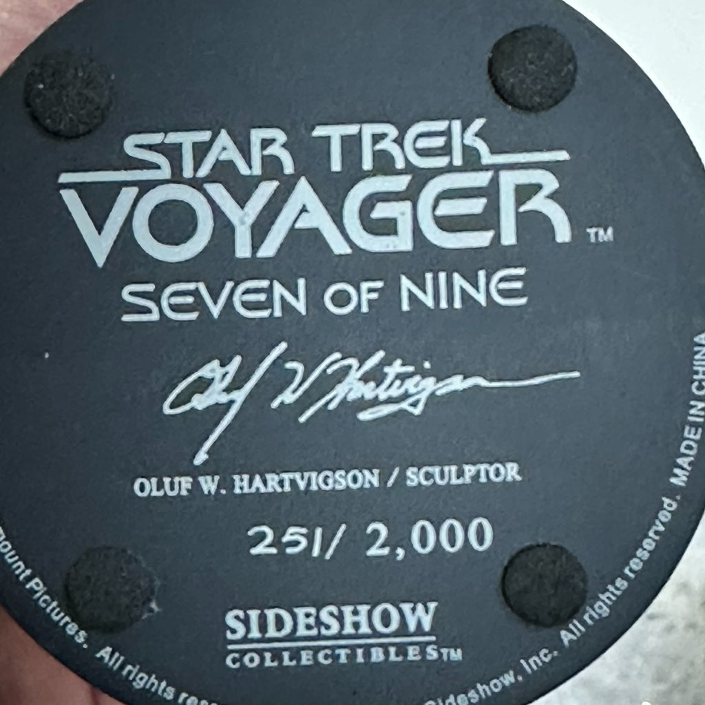 Star Trek Autograph Nicole de Boer DS9 Photo Jeri Ryan Voyager Plaque Bust Lot