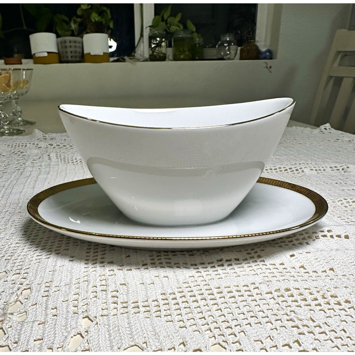 VTG Seltmann Weiden Bavaria Monika Gravy Boat Gold Trim Attached Plate Germany