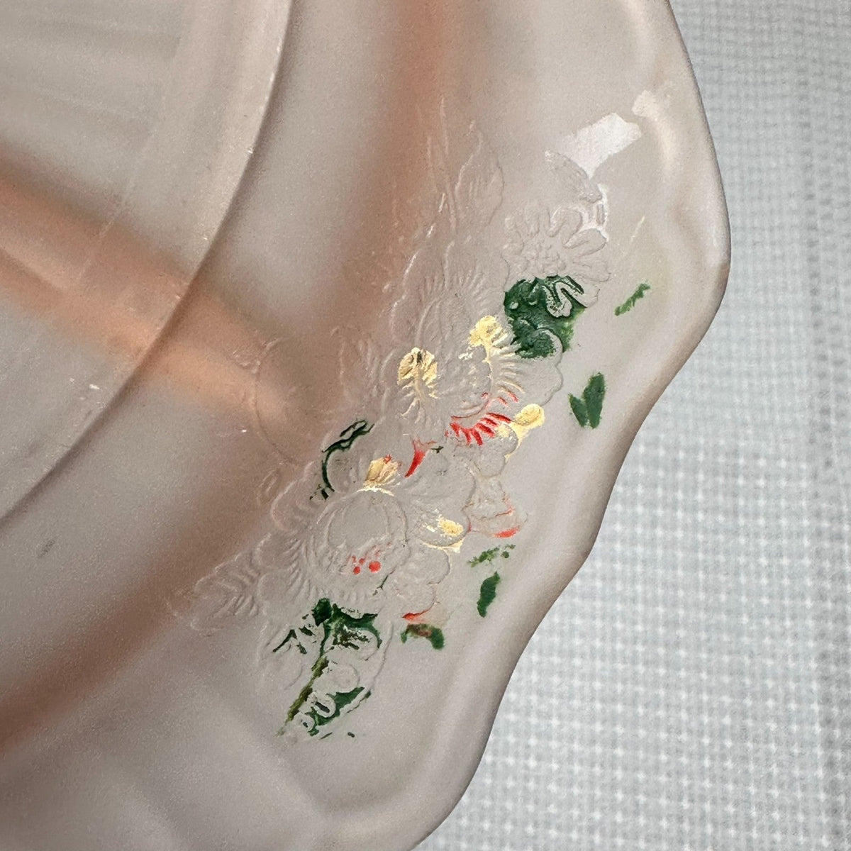 Lot of 2 VTG Mayfair Frosted Pink Depression Glass Serving and Relish Bowl Paint