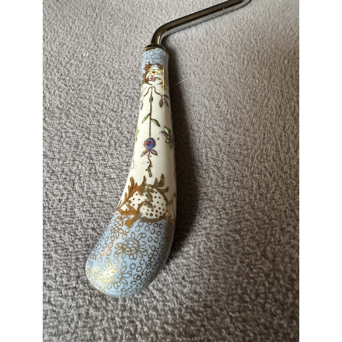 Vintage Porcelain Handle Angel Food Cake Breaker Comb Floral Slicer Cutter