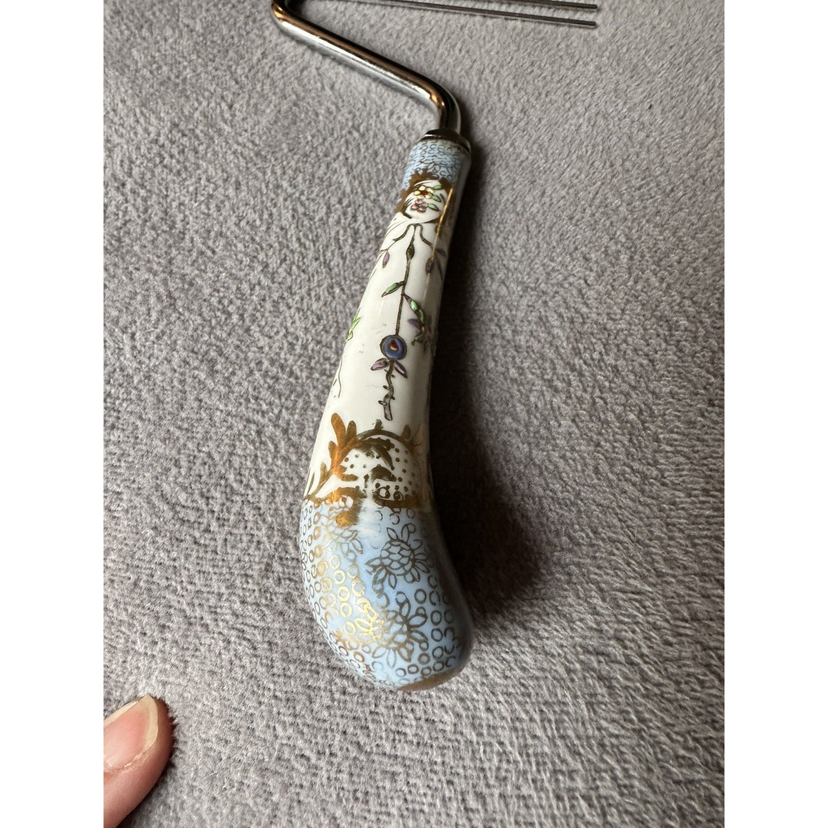 Vintage Porcelain Handle Angel Food Cake Breaker Comb Floral Slicer Cutter