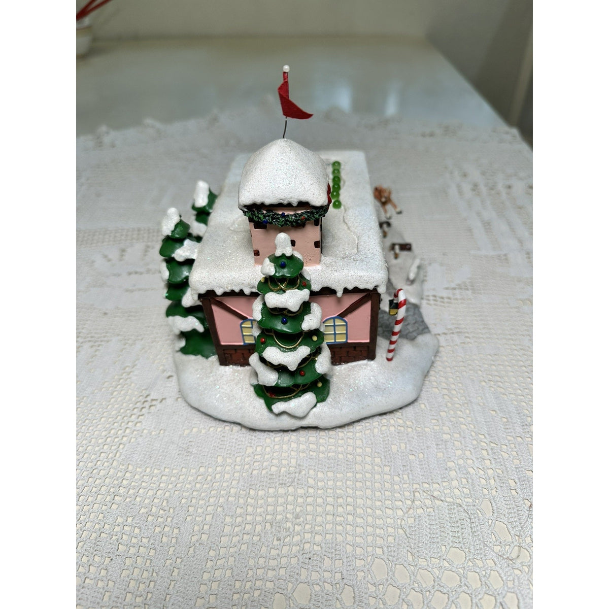 Hawthorne Village Rudolph "Coach Comets Flight Camp" 79054 AS-IS Figurine