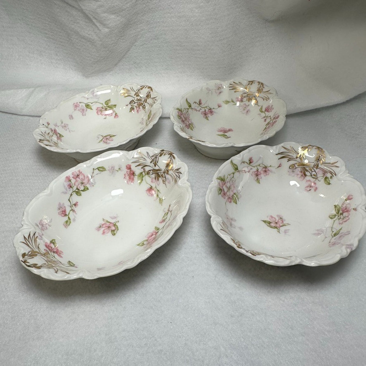 Set of 4 Antique Haviland Limoges Schleiger 37 Oval Relish Side Dishes Gold Trim