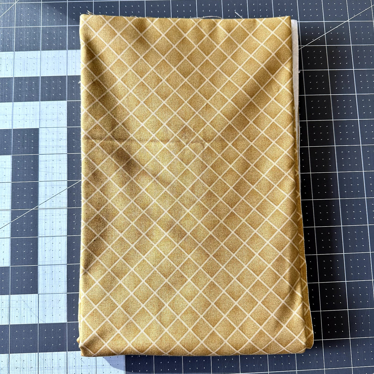 Thimbleberries Pine & Rose Gold Grid Fabric 2.5 Yds RJR Quilting Cotton OOP
