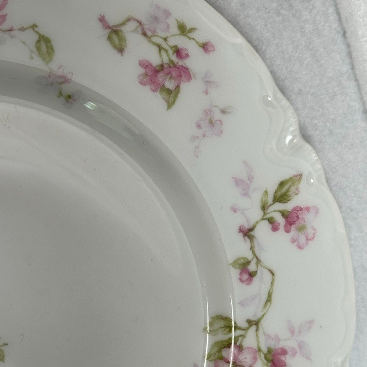 Set of 6 Antique Haviland Limoges Schleiger 37 Plates (2x 7.25" & 4x 6.25")
