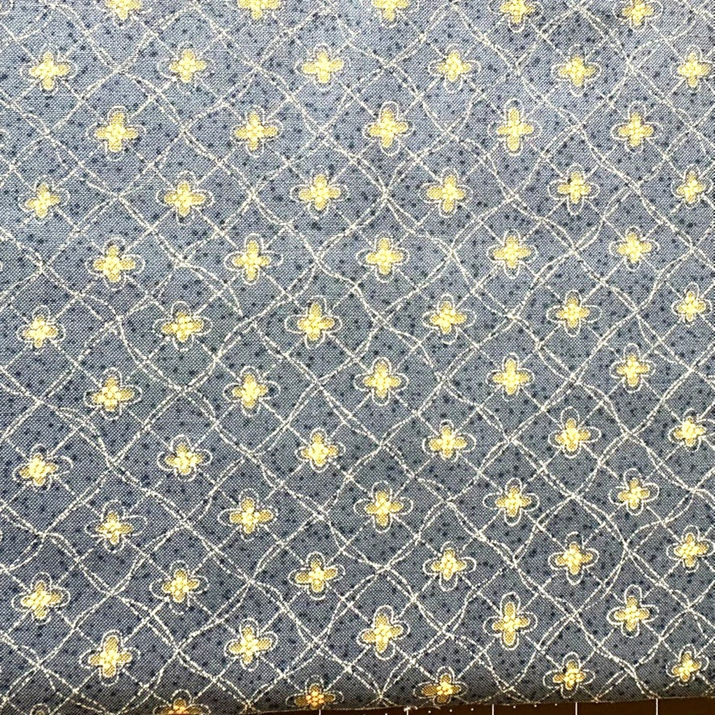 Clothworks Backyard Vintage Blue Floral Lattice Quilting Cotton by 1/2Y OOP