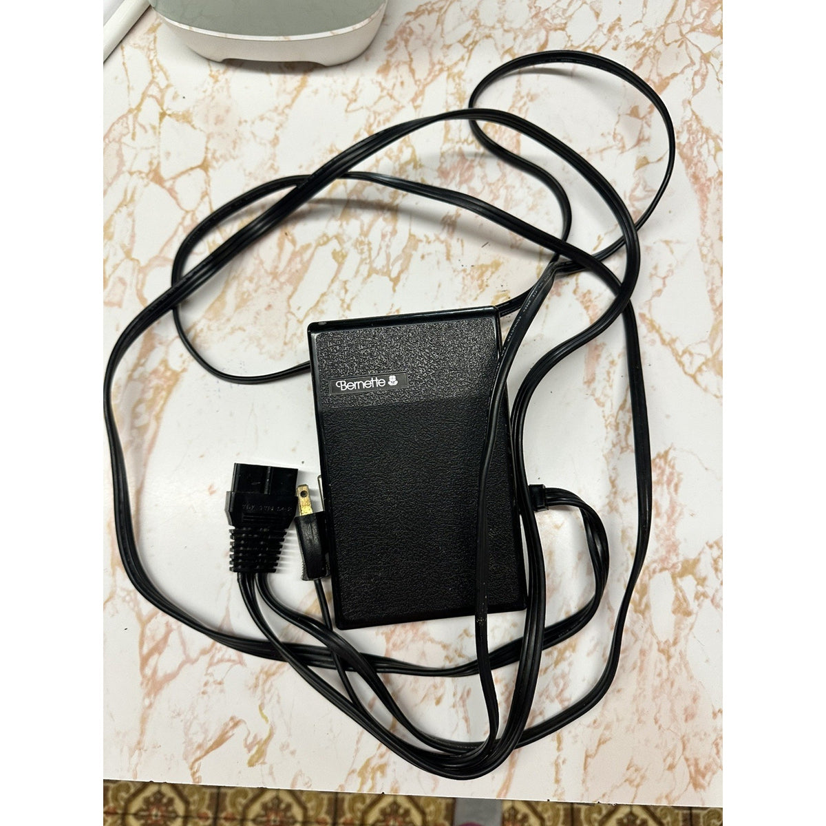Genuine Bernette YDK YC-420-4 Foot Controller w/ Power Cord 3-Pin Rectangle Plug
