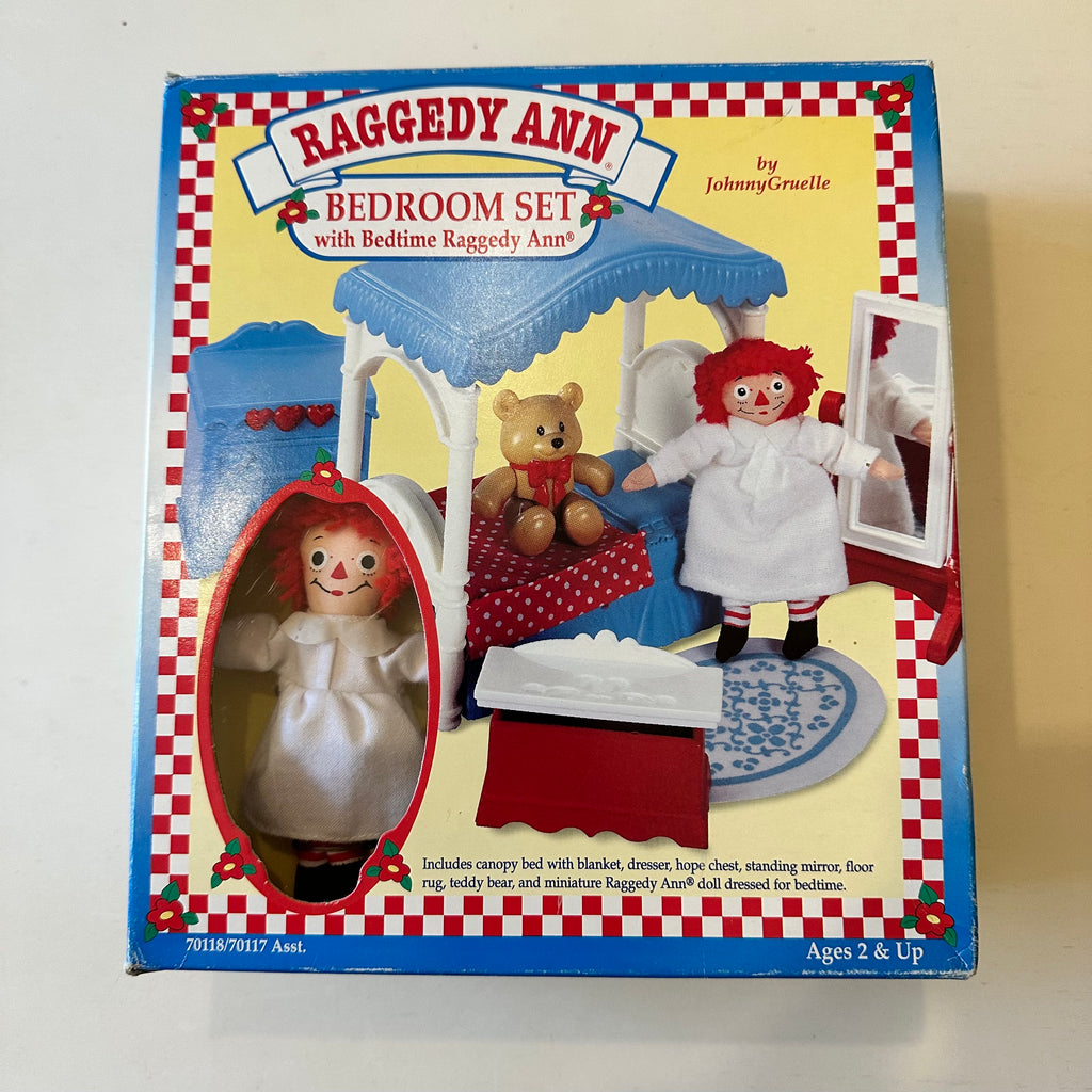 Vintage NIB 1997 Raggedy Ann Bedroom Set Kenner Hasbro Miniature Playset Doll House Furniture Canopy Bed Toy
