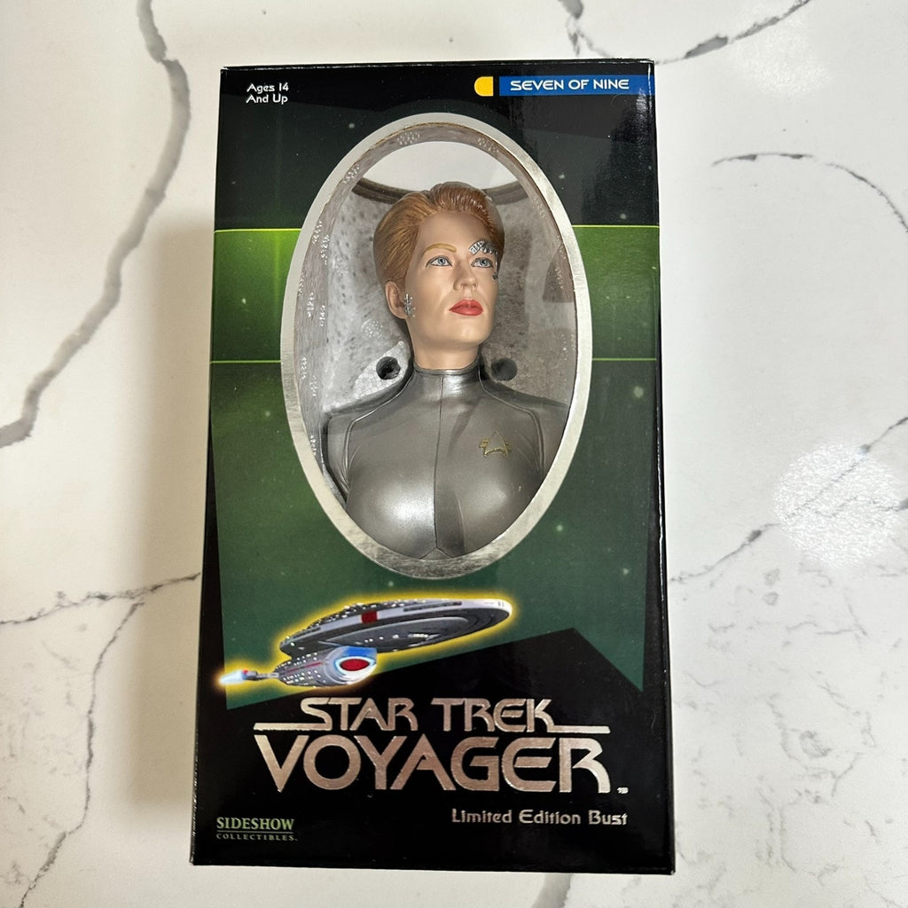 Star Trek Autograph Nicole de Boer DS9 Photo Jeri Ryan Voyager Plaque Bust Lot