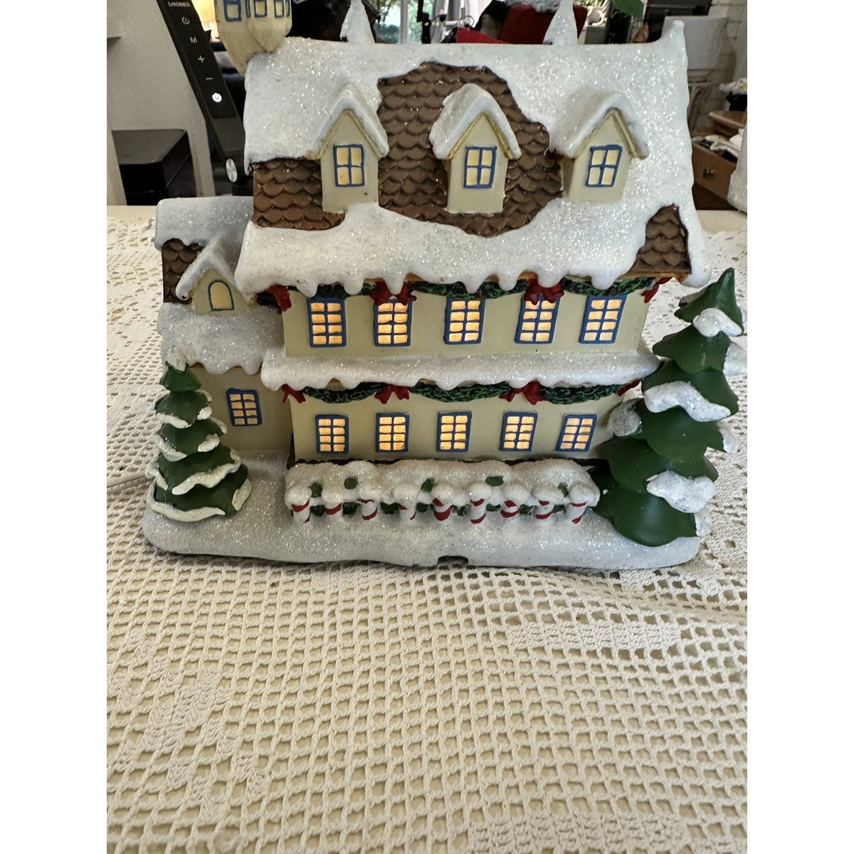 Hawthorne Christmas Village Rudolph's Christmas Town- Santa & Mrs Clause Castle