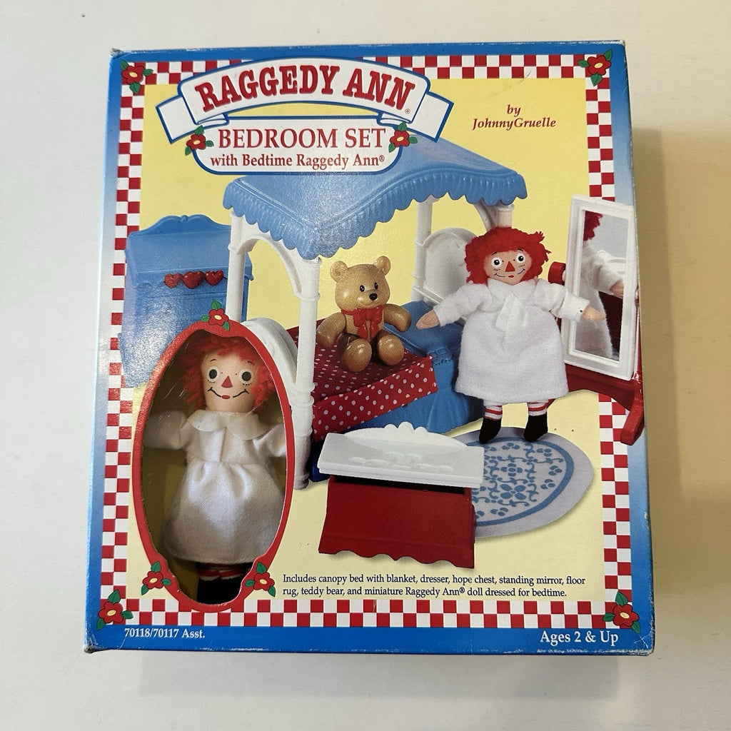 Vintage 1997 Raggedy Ann Bedroom Set: Canopy Bed, Doll, Teddy Bear (NIB)