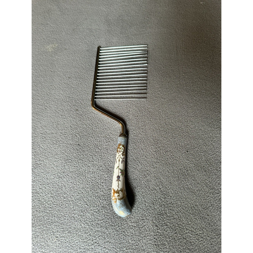 Vintage Porcelain Handle Angel Food Cake Breaker Comb Floral Slicer Cutter
