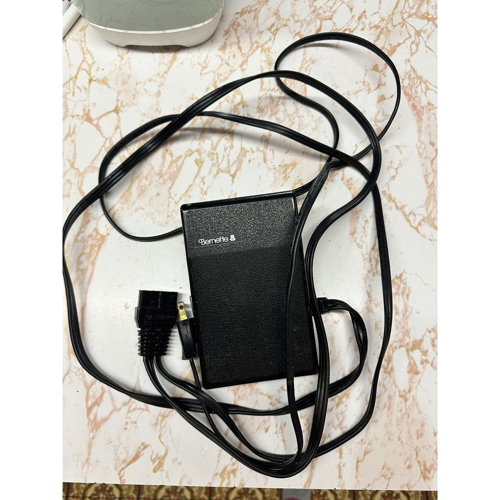 Genuine Bernette YDK YC-420-4 Foot Controller w/ Power Cord 3-Pin Rectangle Plug
