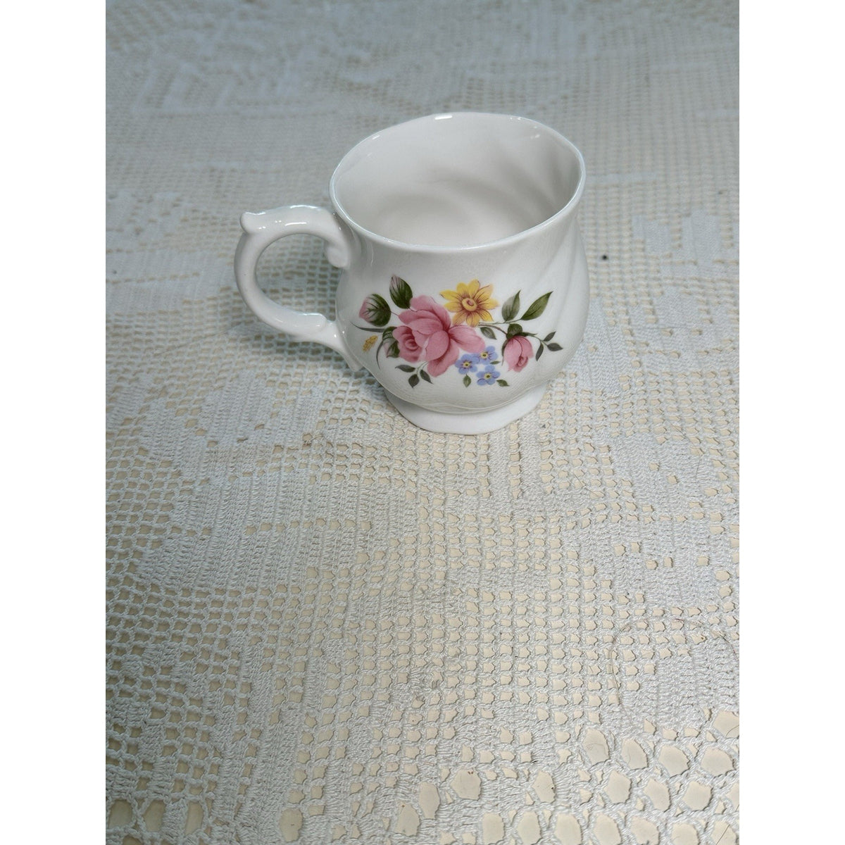 VTG English Fine Bone ChinaPink Cabbage Rose Floral Footed Cottagecore Teacup